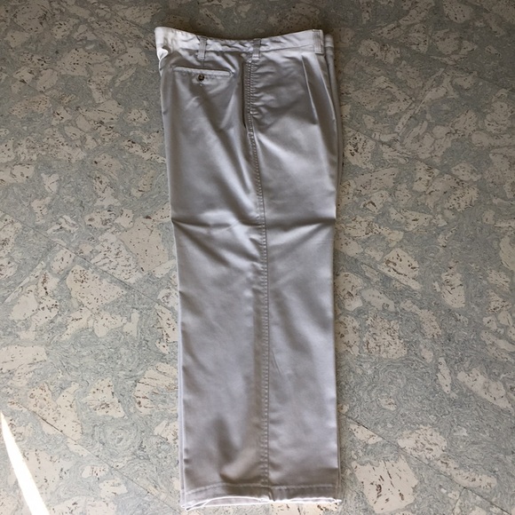 Eddie Bauer Relaxed Fit Light Beige Pants -40 x 32 - Picture 3 of 8